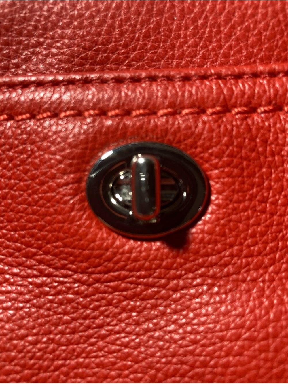 Coach Park Y2K Red Pebbled Leather Wristlet Mini Bag Turn-Lock F49472 EUC - Picture 9 of 11